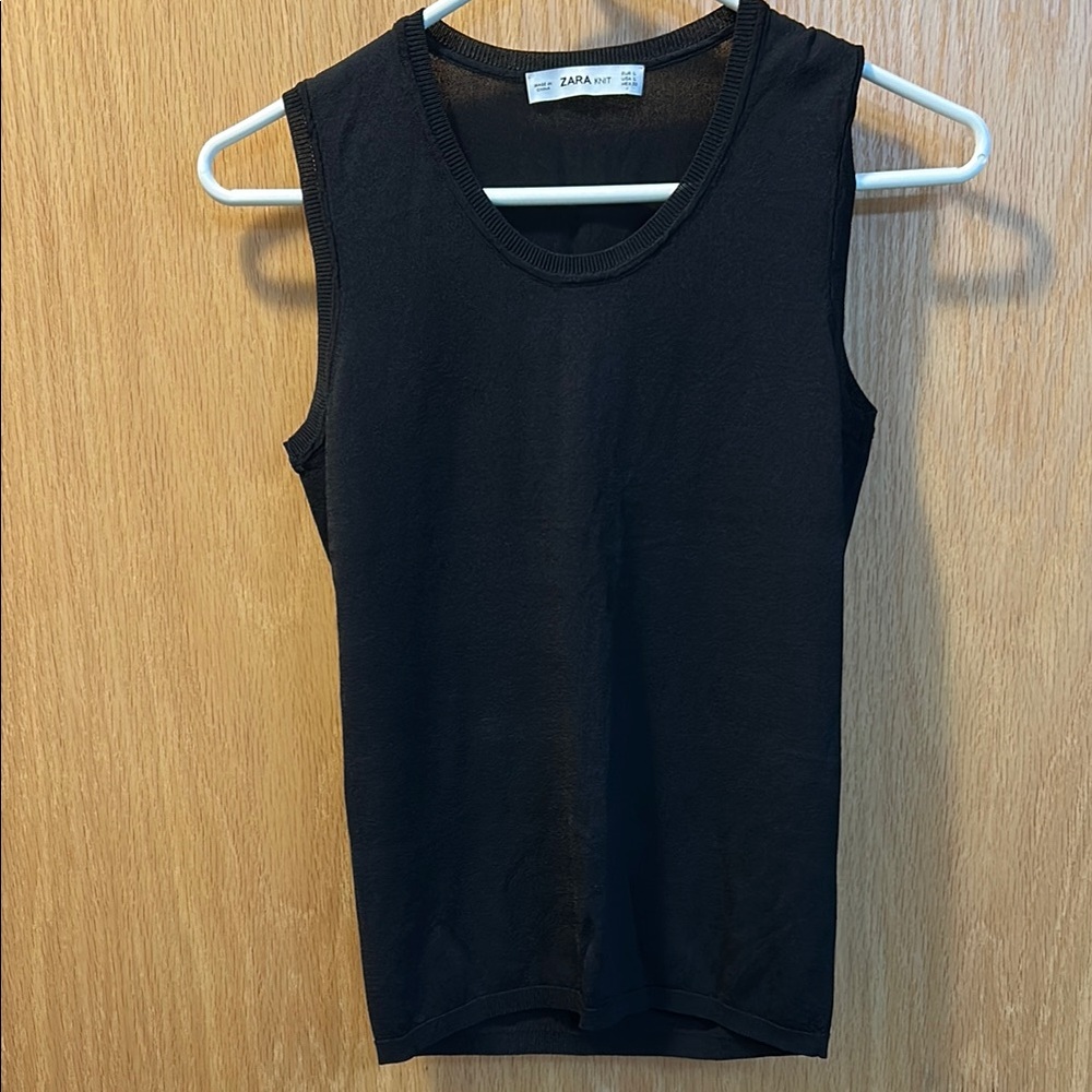 Zara Black Fitted Tank Top size large